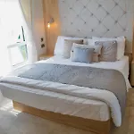 Lula Lodge *