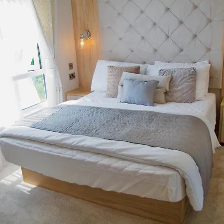 Lula Domek letniskowy *