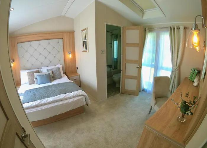 Lula 롯지 스카버러